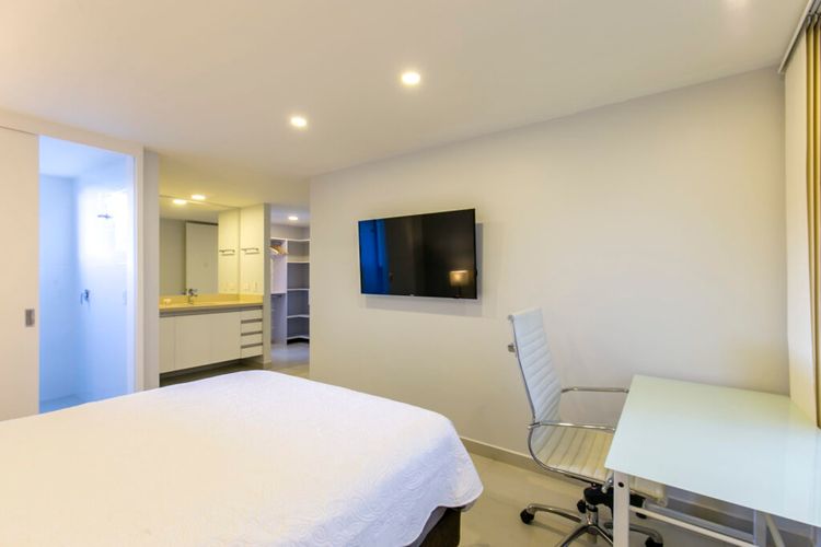 Apartamento de 2 alcobas en venta en El Poblado, Medellín, 80 m² · foto 8 de 14