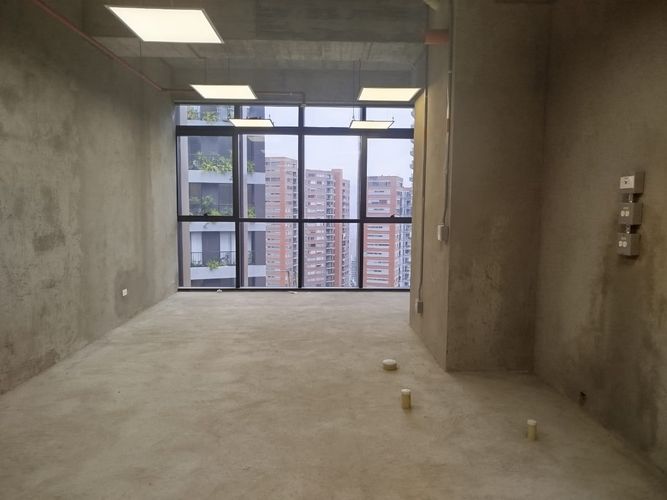 Oficina en arriendo en El Poblado, Medellín, 70 m² · foto 2 de 15