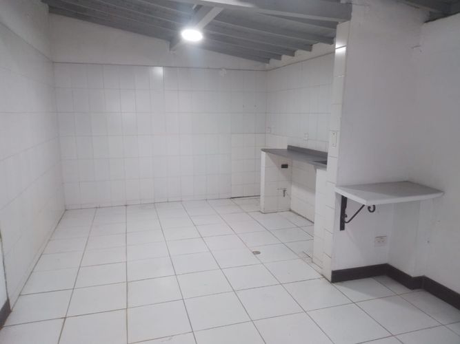Local en arriendo en Perpetuo Socorro, Medellín, 145 m² · foto 6 de 11