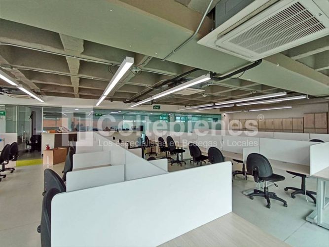 Oficina en arriendo en Villa Paula, Itagüí, 380 m² · foto 2 de 15
