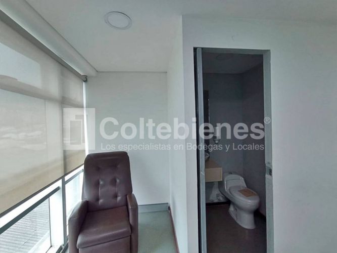Oficina en arriendo en Villa Paula, Itagüí, 380 m² · foto 8 de 15