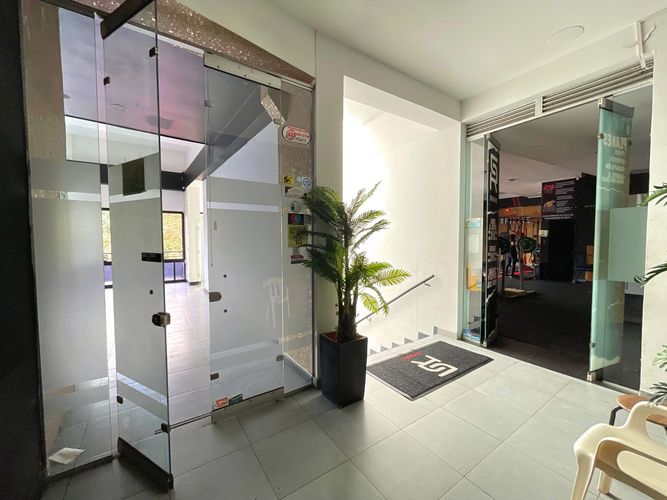 Local en venta en Alamos, Pereira, 1917 m² · foto 20 de 24