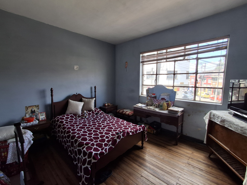 Casa en venta en Eduardo Santos, Bogotá · foto 5 de 13
