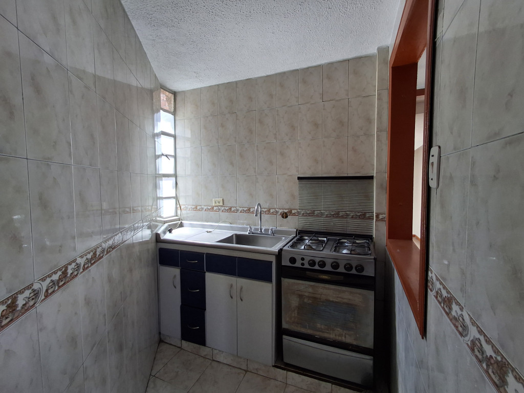 Casa en venta en Eduardo Santos, Bogotá · foto 8 de 13