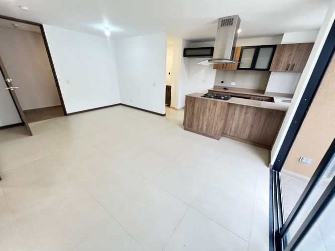 Apartamento de 3 alcobas en venta en La Ceja, 91 m² · foto 2 de 17