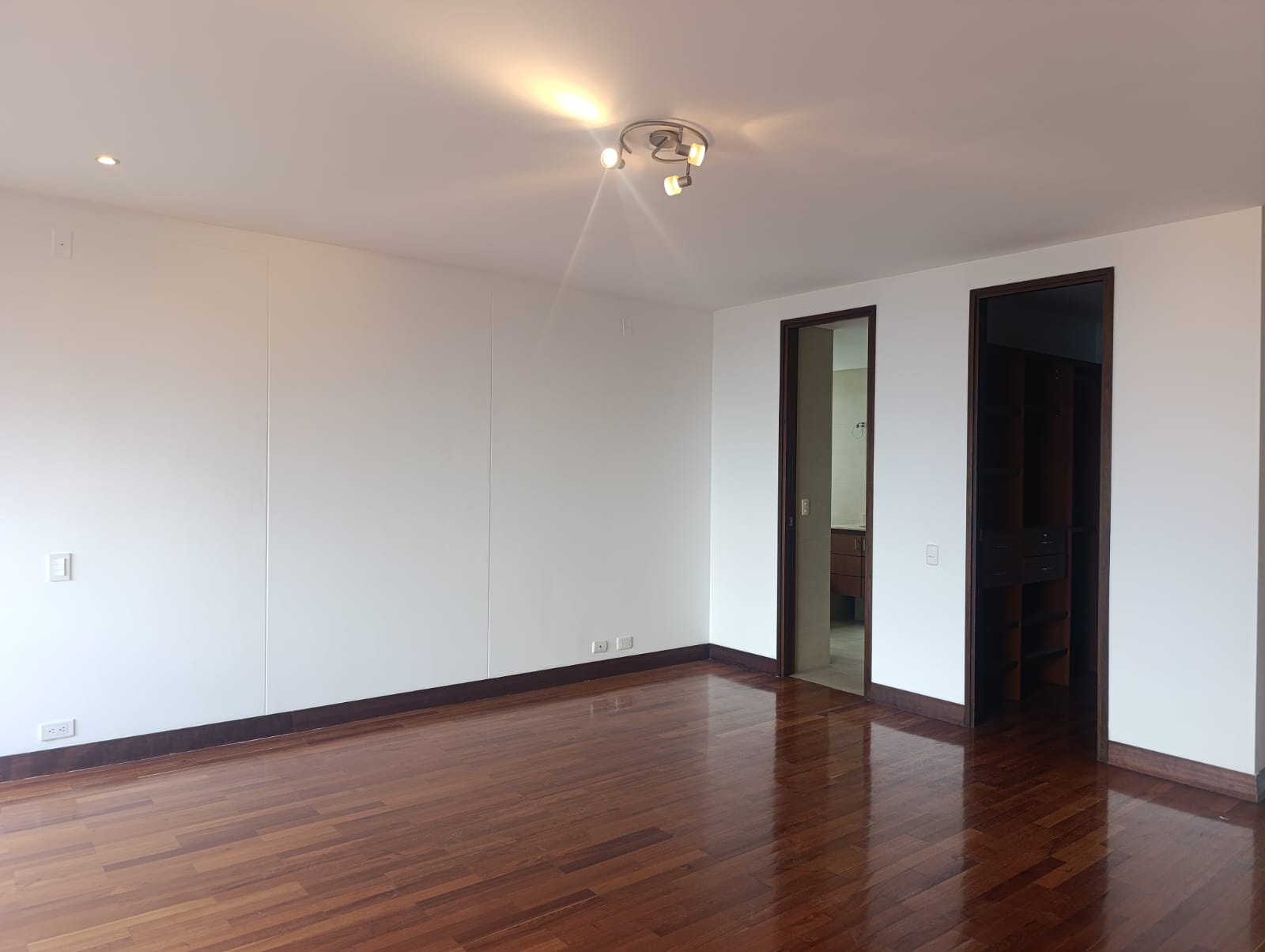 Apartamento en arriendo en El Poblado, Medellín · foto 10 de 20