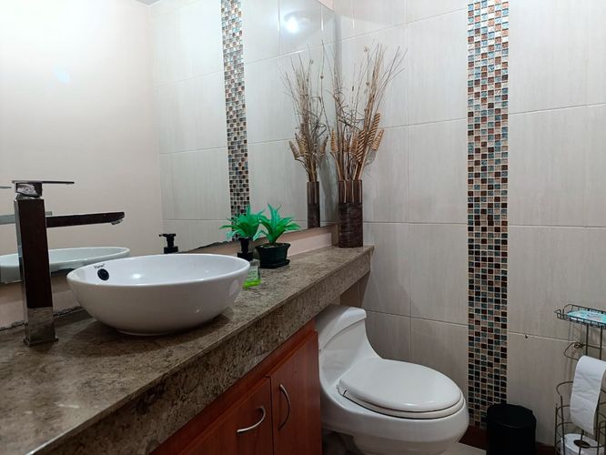 Apartamento de 3 alcobas en arriendo en El Tesoro, Medellín, 170 m² · foto 16 de 18