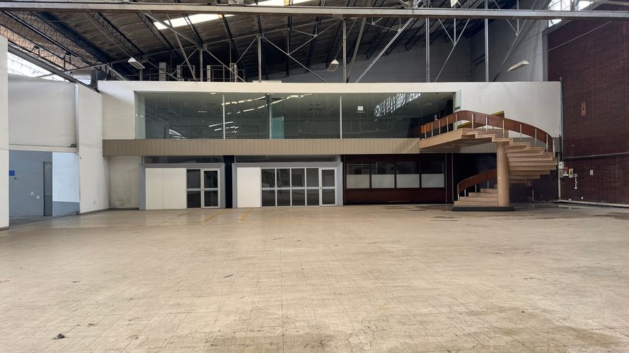 Local en arriendo en San Nicolas, Cali · foto 11 de 24
