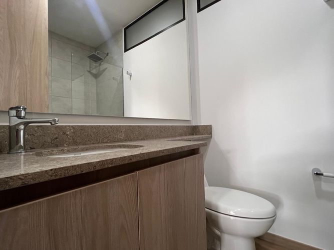 Apartamento de 2 alcobas en arriendo en La Convencion, Rionegro, 90 m² · foto 13 de 15