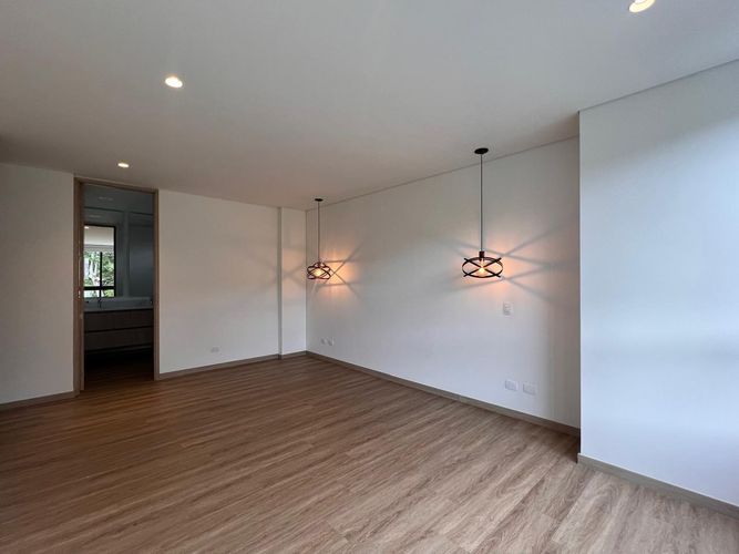Apartamento de 2 alcobas en arriendo en El Porvenir, Rionegro, 125 m² · foto 3 de 15