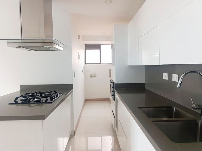 Apartamento de 1 alcoba en arriendo en El Poblado, Medellín, 79 m² · foto 7 de 18