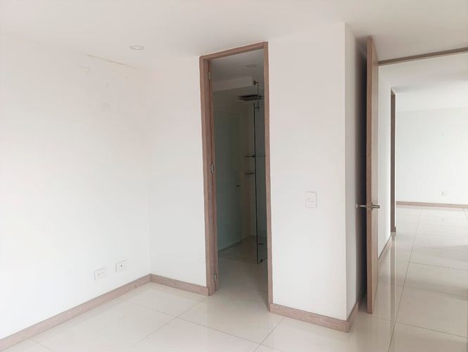 Apartamento de 1 alcoba en arriendo en El Poblado, Medellín, 79 m² · foto 11 de 18