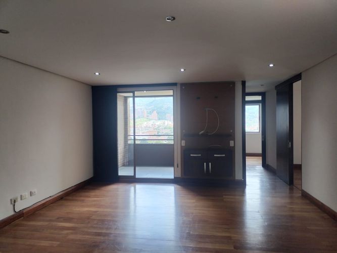 Apartamento de 2 alcobas en arriendo en Otraparte, Envigado, 88 m² · foto 2 de 17