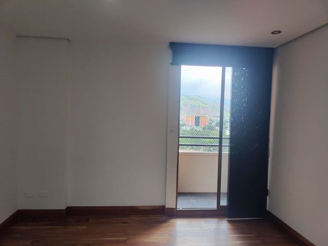 Apartamento de 2 alcobas en arriendo en Otraparte, Envigado, 88 m² · foto 10 de 17