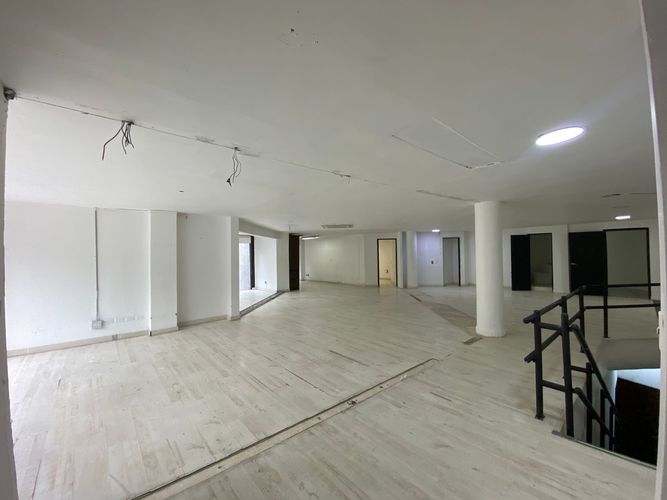 Oficina en arriendo en El Poblado, Medellín, 270 m² · foto 4 de 12