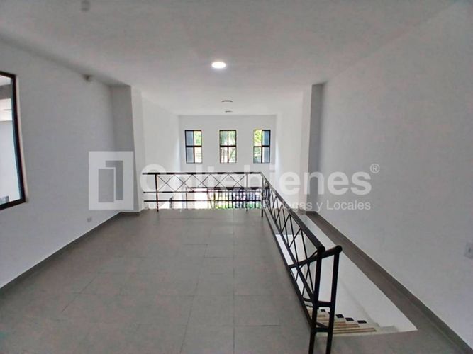 Local en arriendo en Laureles, Medellín, 90 m² · foto 9 de 11