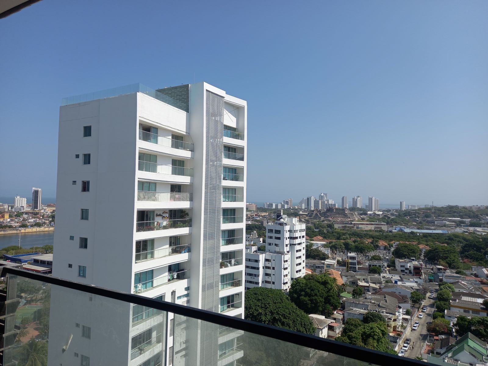 Apartamento en venta en Manga, Cartagena · foto 7 de 13