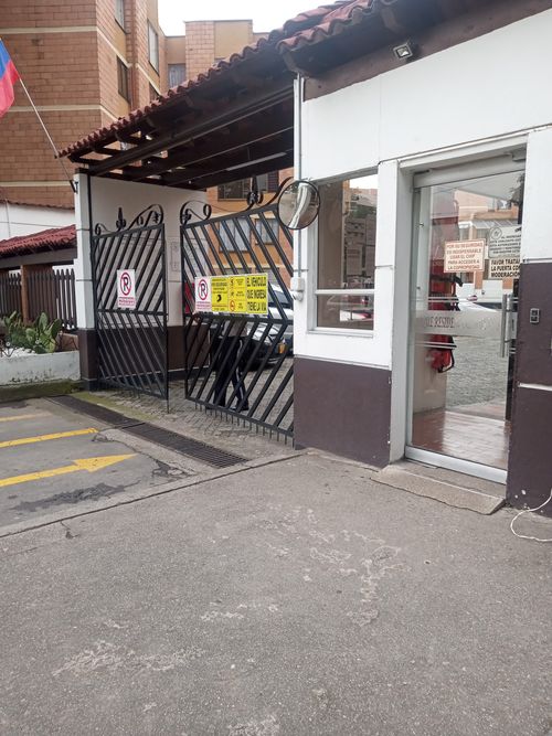 Apartamento de 3 alcobas en venta en El Pino, Bogotá, 100 m² · foto 4 de 11