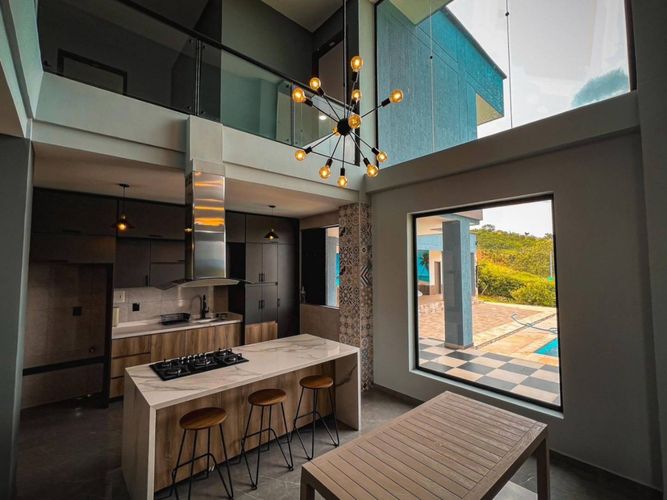 Casa de 6 alcobas en venta en Ruitoque Condominio, Floridablanca, 740 m² · foto 5 de 15