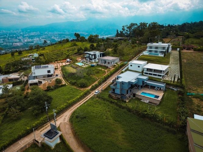 Casa de 6 alcobas en venta en Ruitoque Condominio, Floridablanca, 740 m² · foto 15 de 15