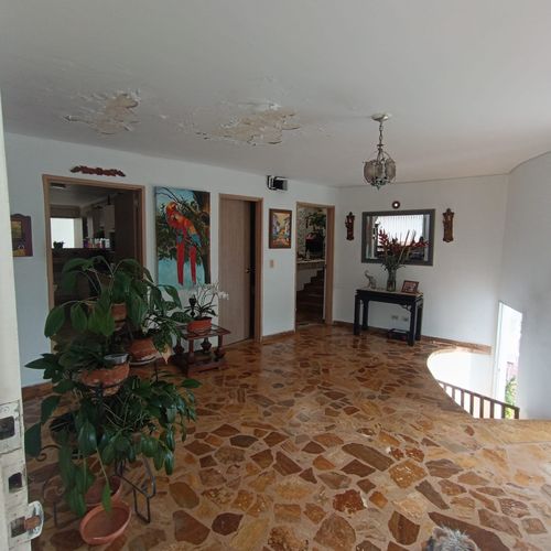 Casa de 6 alcobas en venta en Ciudad Jardin, Cali, 602 m² · foto 23 de 24