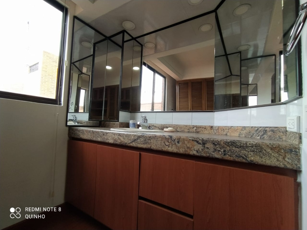 Apartamento en venta en Chico, Bogotá · foto 10 de 24