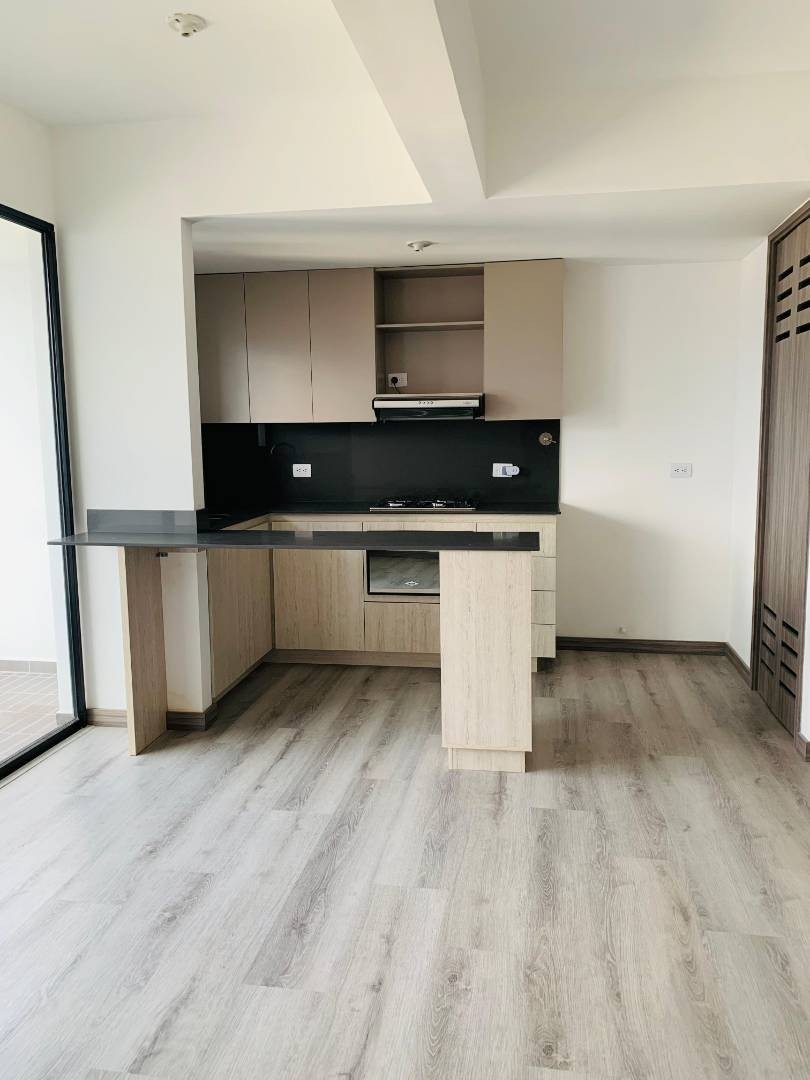 Apartamento en arriendo en Las Palmas, Medellín · foto 3 de 14