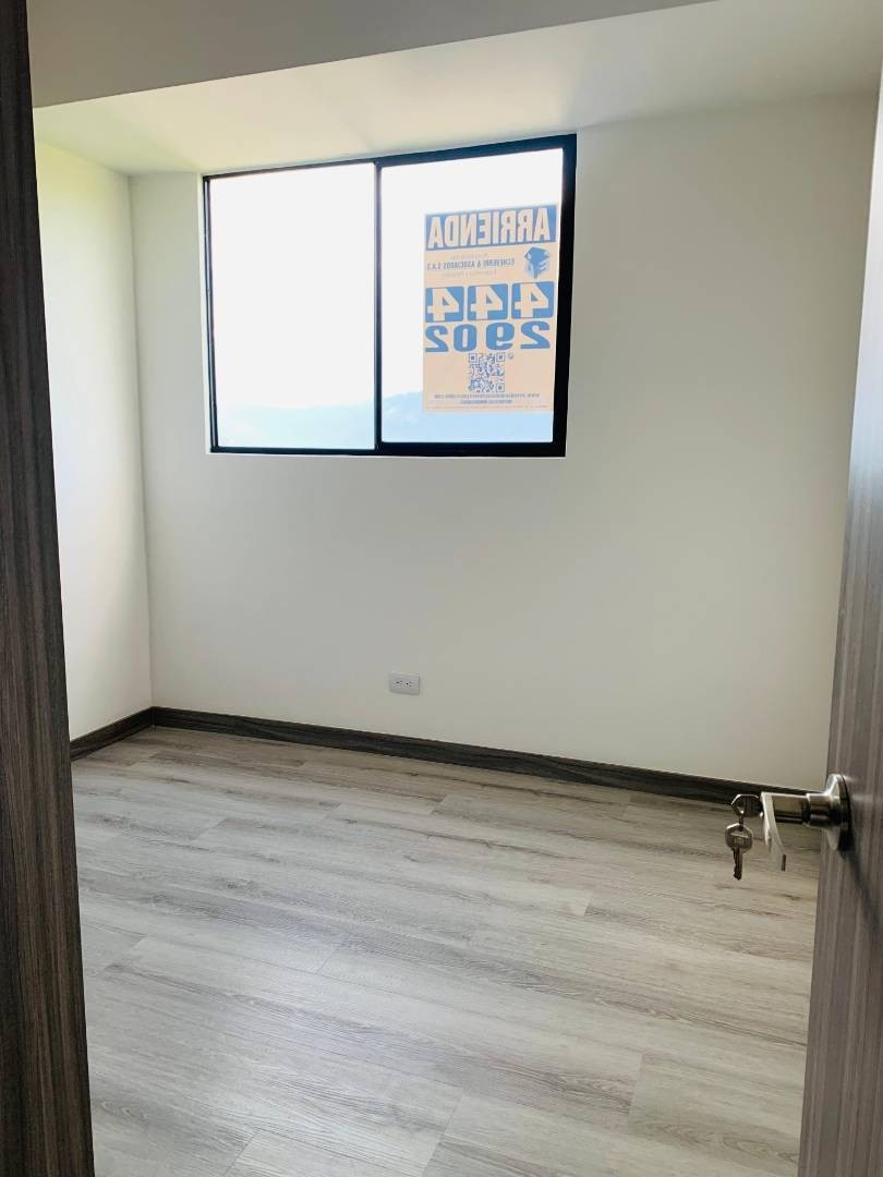 Apartamento en arriendo en Las Palmas, Medellín · foto 9 de 14