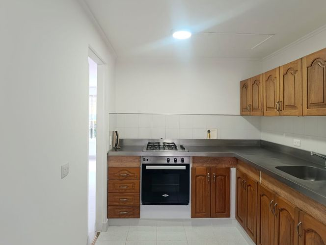 Apartamento de 3 alcobas en venta en El Poblado, Medellín, 90 m² · foto 4 de 14