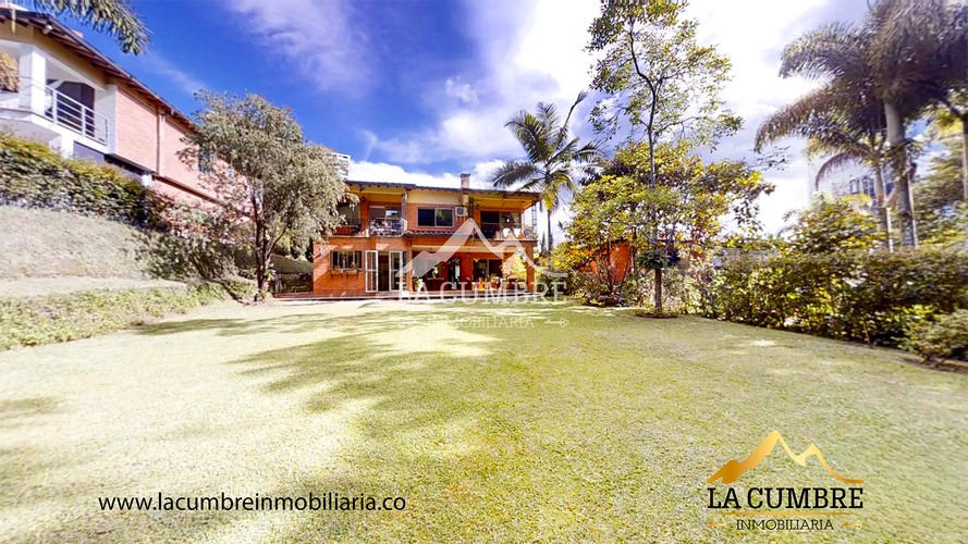 Casa de 3 alcobas en venta en La Calera, Medellín, 350 m² · foto 10 de 16