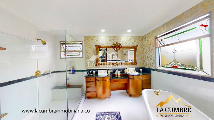 Casa de 3 alcobas en venta en La Calera, Medellín, 350 m² · foto 15 de 16