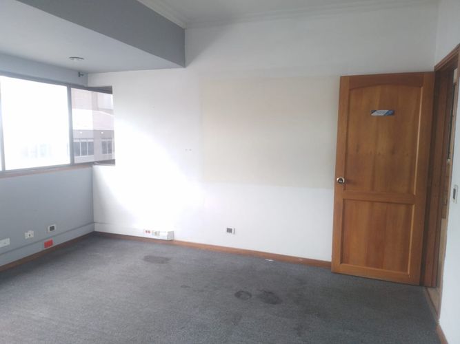 Bodega en arriendo en Cristo Rey, Medellín, 225 m² · foto 12 de 16