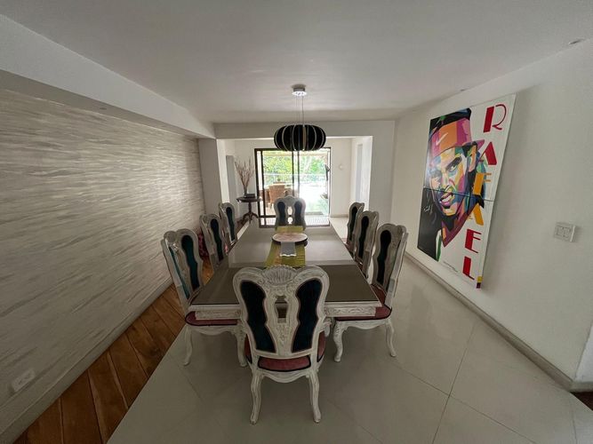Casa de 3 alcobas en venta en El Diamante No. 2, Medellín, 538 m² · foto 3 de 14