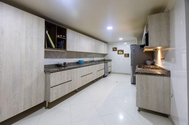 Casa de 3 alcobas en venta en El Diamante No. 2, Medellín, 538 m² · foto 5 de 14