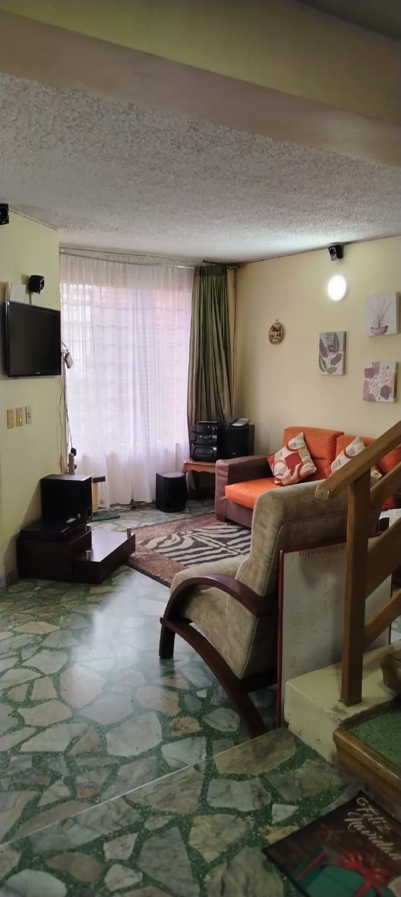 Casa en venta en Spring, Bogotá · foto 3 de 24