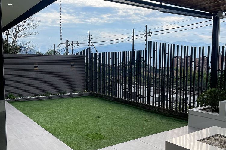 Casa de 4 alcobas en venta en Loma El Atravesado, Envigado, 350 m² · foto 10 de 10