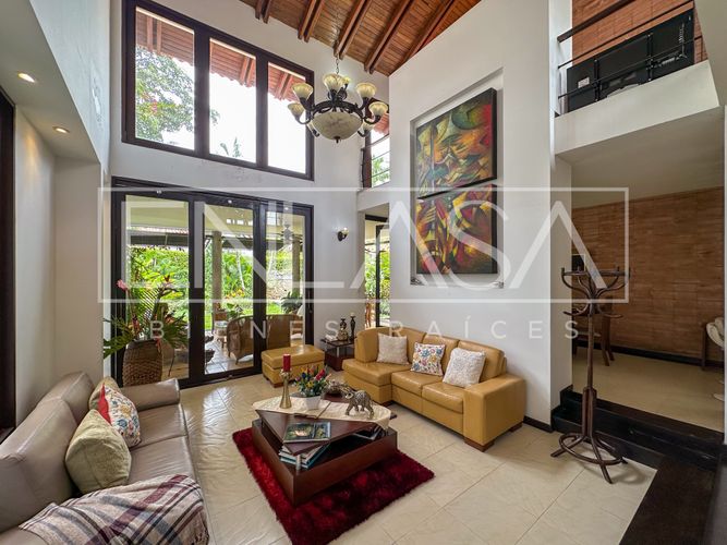 Casa de 4 alcobas en venta en Pance, Cali, 370 m² · foto 8 de 24
