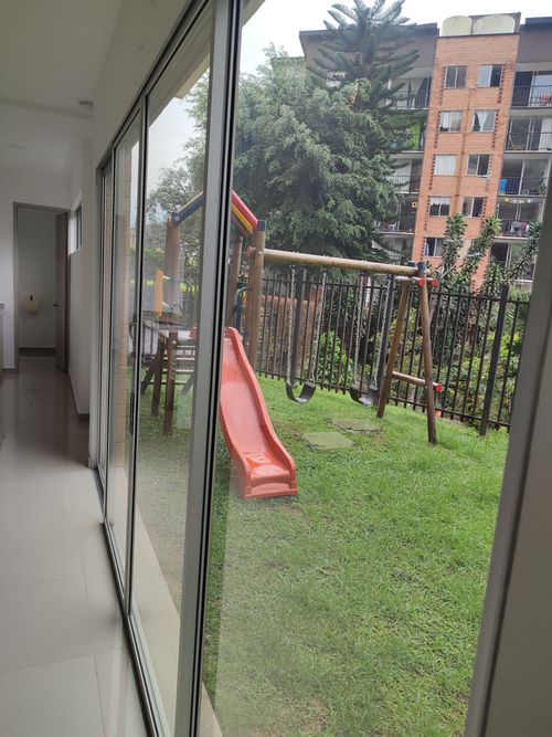 Apartamento de 3 alcobas en venta en Las Cometas, Envigado, 94 m² · foto 12 de 24