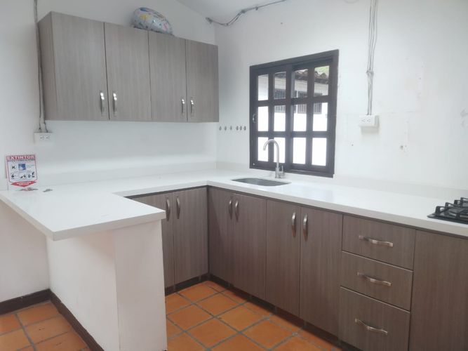 Bodega en arriendo en La Pradera, Envigado, 460 m² · foto 8 de 17