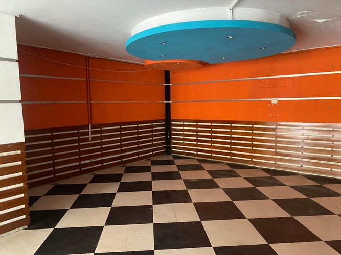 Local en arriendo en Loma Benedictinos, Envigado, 136 m² · foto 2 de 14