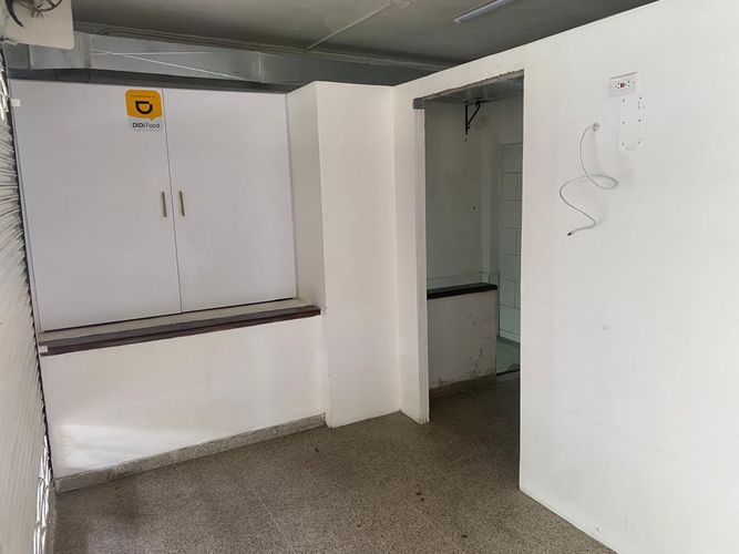 Local en arriendo en Loma Benedictinos, Envigado, 50 m² · foto 4 de 14