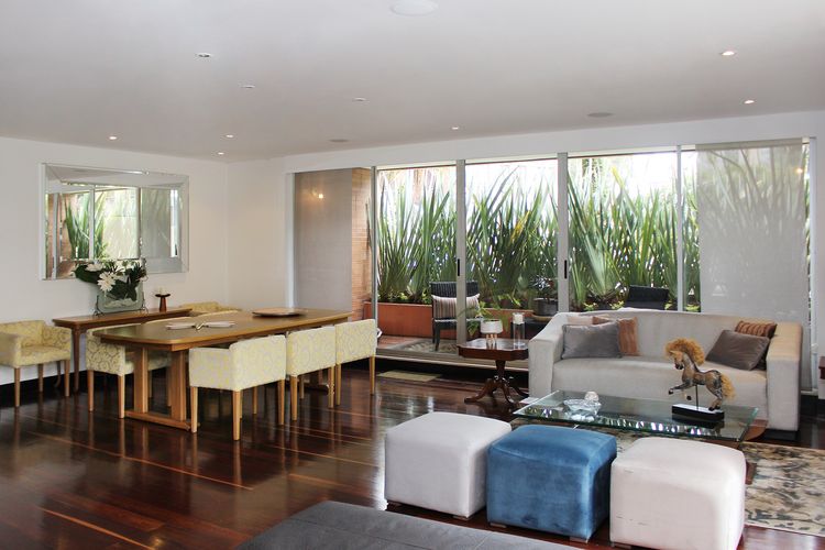 Apartamento de 2 alcobas en venta en Los Rosales, Bogotá, 210 m² · foto 2 de 16