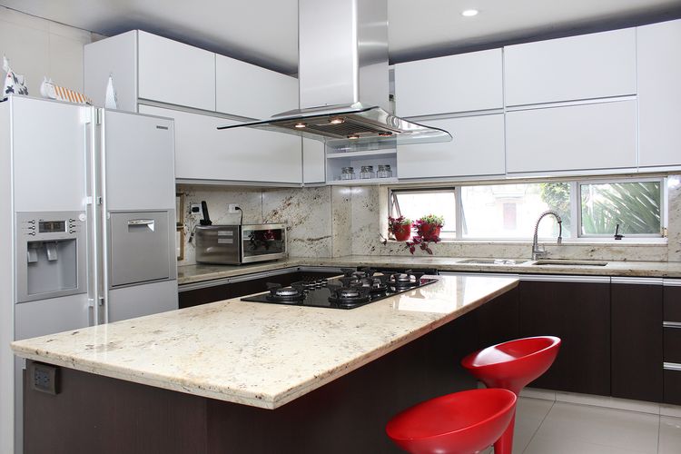 Apartamento de 2 alcobas en venta en Los Rosales, Bogotá, 210 m² · foto 7 de 16