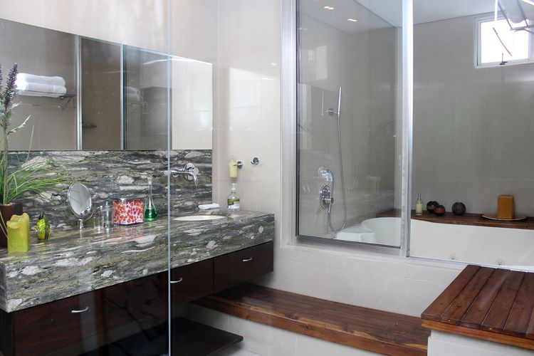 Apartamento de 2 alcobas en venta en Los Rosales, Bogotá, 210 m² · foto 10 de 16