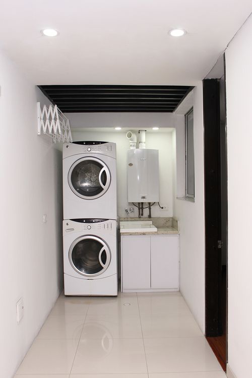 Apartamento de 2 alcobas en venta en Los Rosales, Bogotá, 210 m² · foto 16 de 16