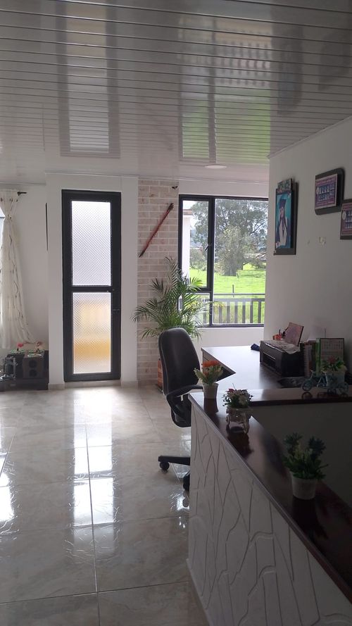 Casa de 6 alcobas en venta en La Punta, Funza, 330 m² · foto 11 de 24