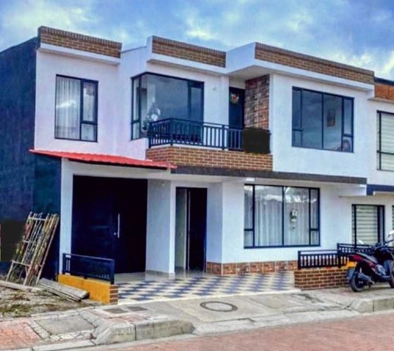 Casa de 6 alcobas en venta en La Punta, Funza, 330 m² · foto 24 de 24