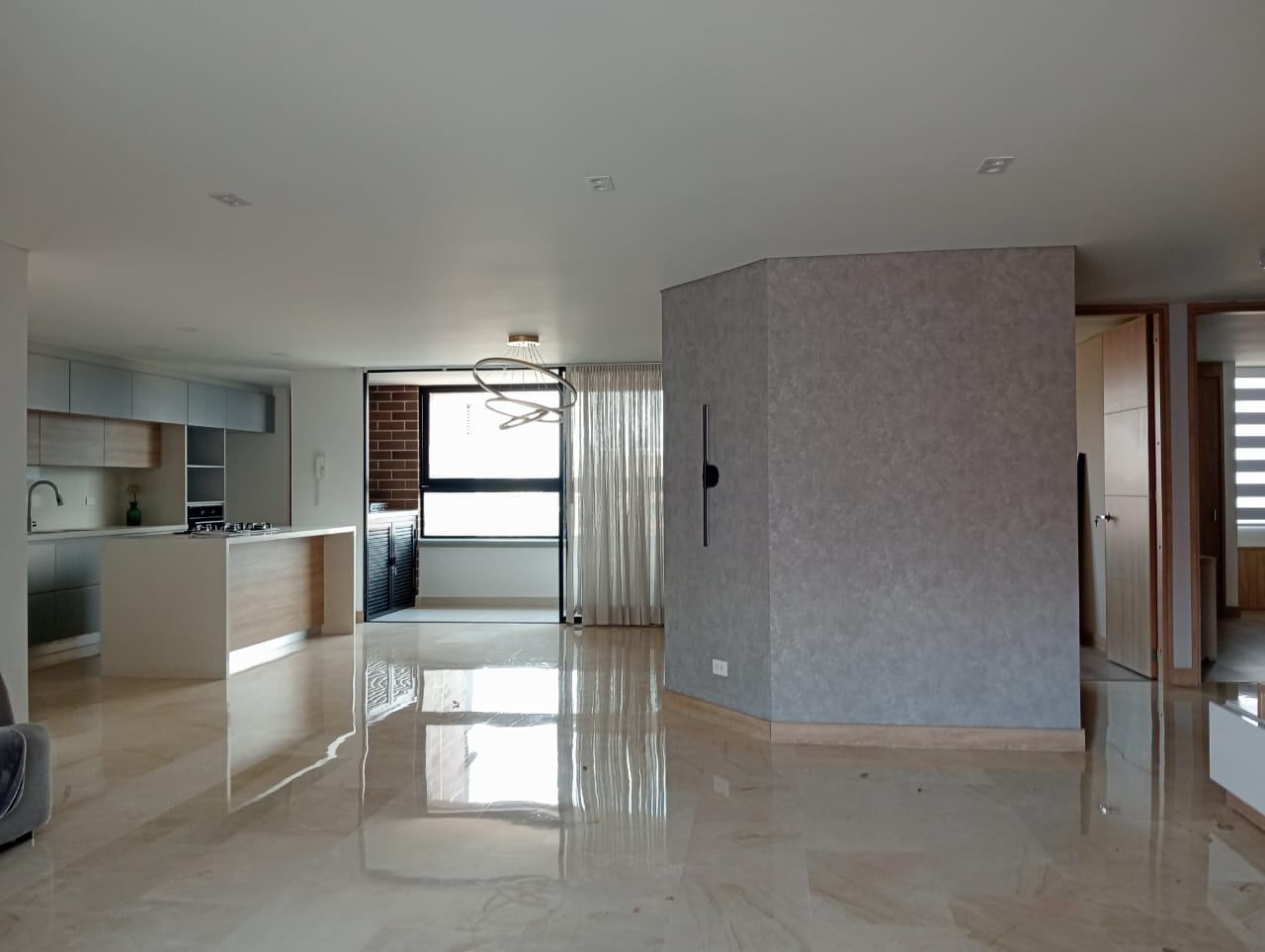 Apartamento en arriendo en Laureles, Medellín · foto 2 de 20