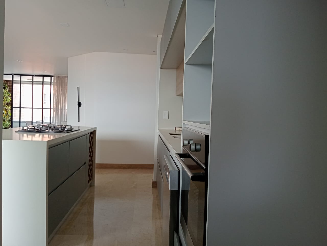 Apartamento en arriendo en Laureles, Medellín · foto 3 de 20