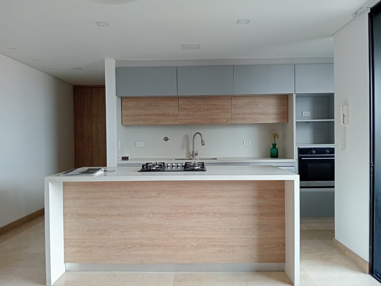 Apartamento en arriendo en Laureles, Medellín · foto 4 de 20